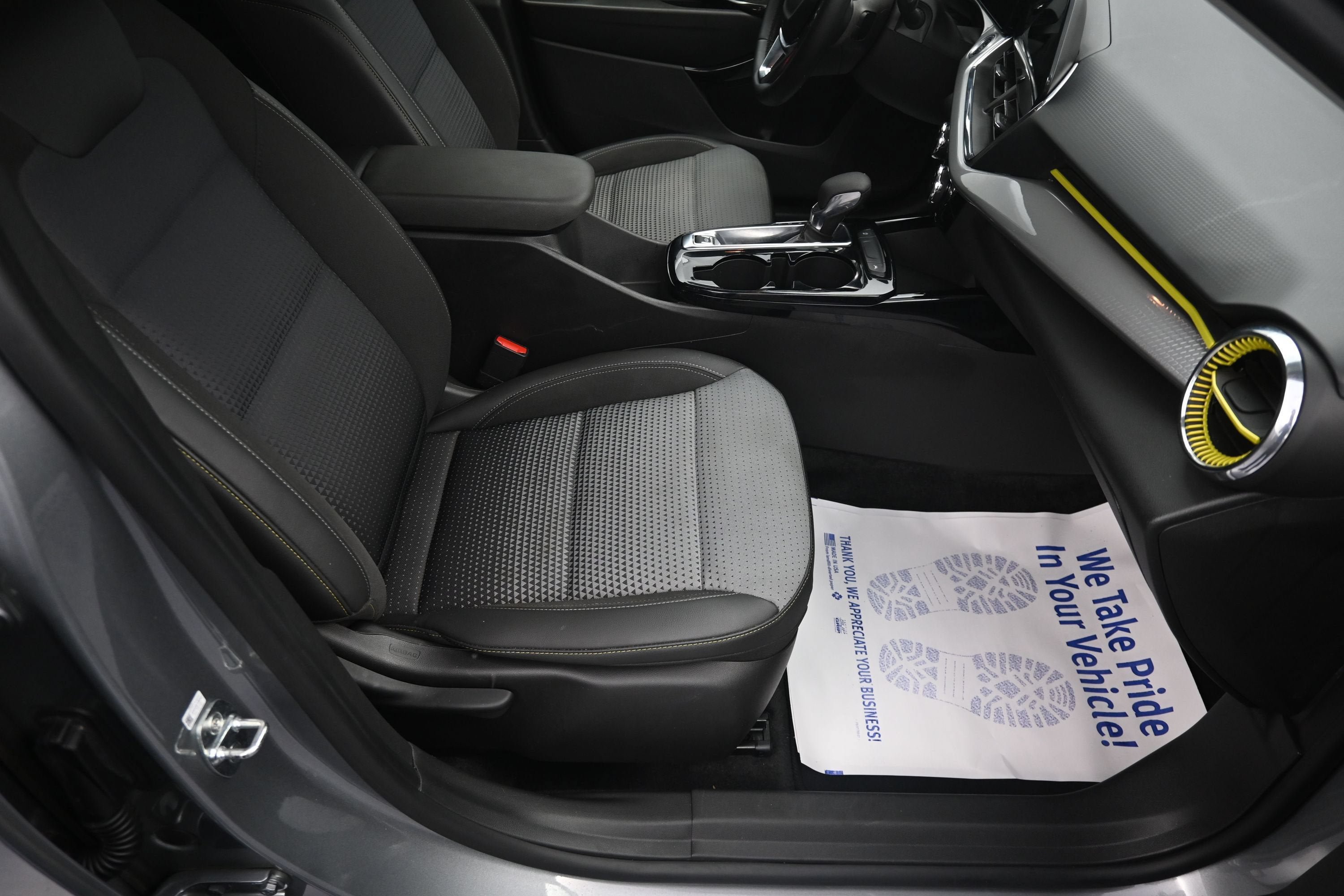 Certified 2024 Chevrolet Trax LT w/ Driver Confidence Package FWD image 31