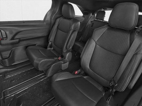 New 2026 Toyota Sienna XLE Woodland Edition image 9