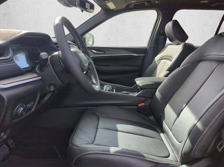 New 2026 Jeep Grand Cherokee Limited Reserve video 3