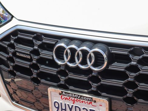 Certified 2023 Audi Q5 2.0T Premium w/ Convenience Package AWD/4WD image 12