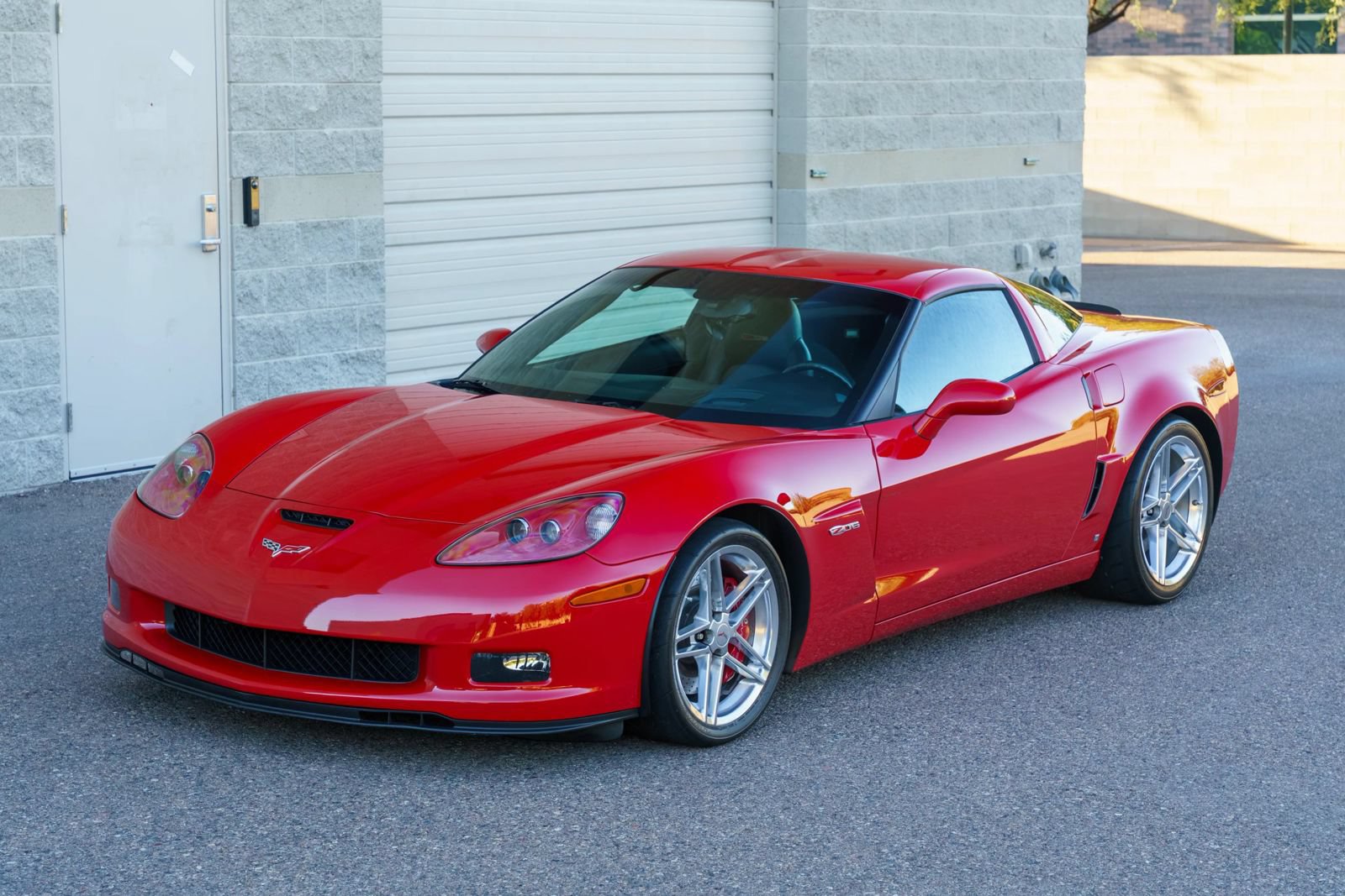 Used 2006 Chevrolet Corvette Z06 w/ Preferred Equipment Group RWD image 26