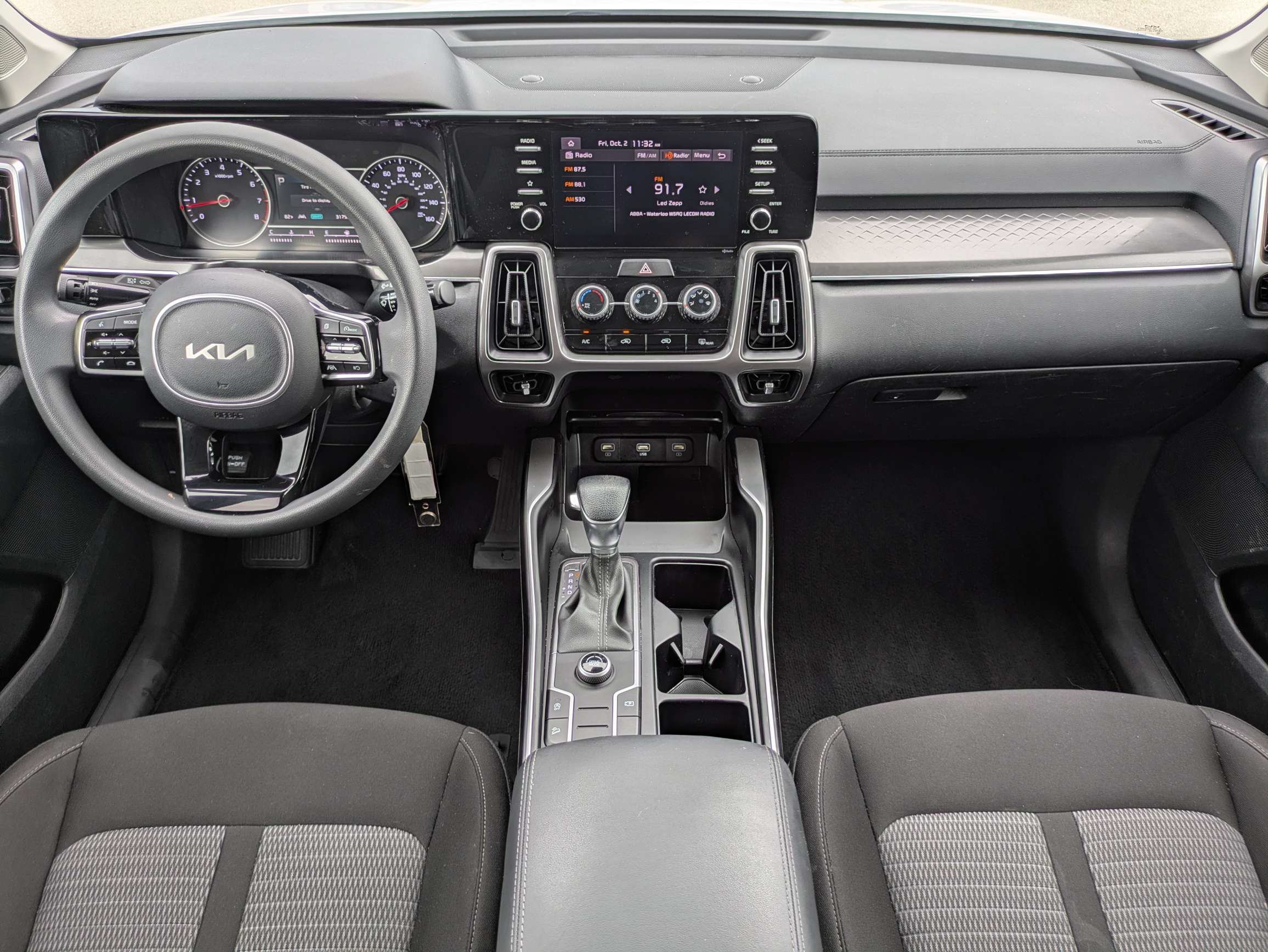 Certified 2023 Kia Sorento LX FWD image 15