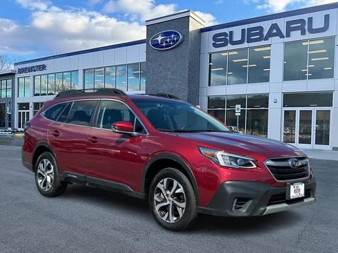 Certified 2022 Subaru Outback Limited image 1
