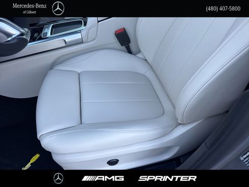 New 2026 Mercedes-Benz GLB 250 image 14