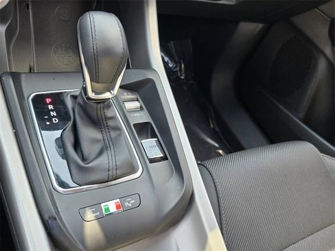 Used 2024 Alfa Romeo Tonale Ti image 22