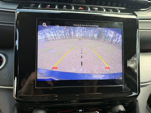 Used 2023 Jeep Grand Cherokee L Laredo image 21