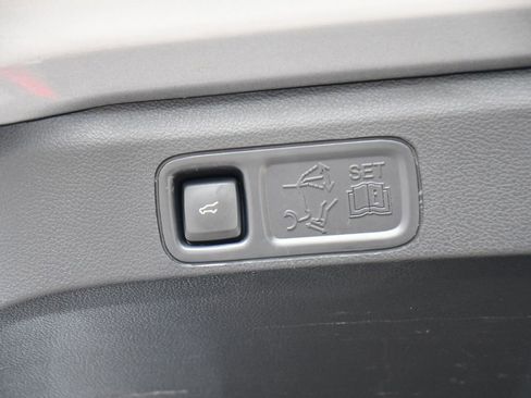 Used 2023 Ford Expedition Max Limited image 21