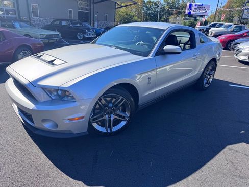 Used 2010 Ford Mustang Shelby GT500 image 1