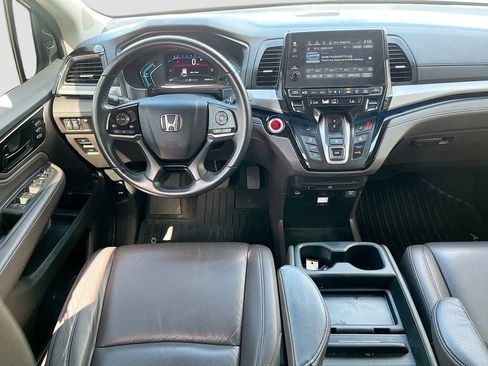 Used 2023 Honda Odyssey Touring image 23