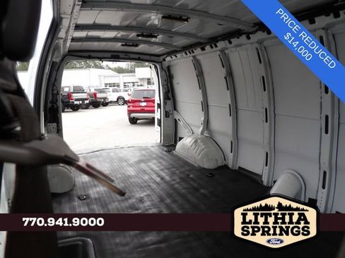 Used 2018 Chevrolet Express 2500 Extended image 32