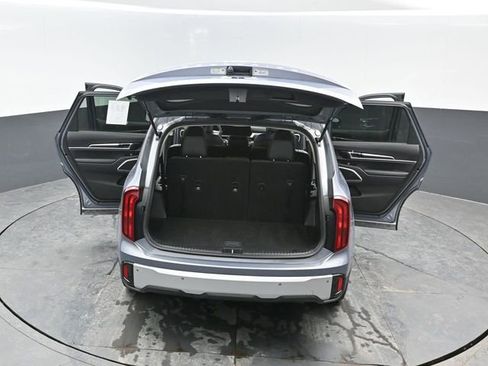 Used 2024 Kia Telluride LX image 34