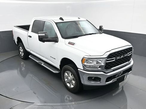 Used 2024 RAM 2500 Big Horn AWD/4WD image 17
