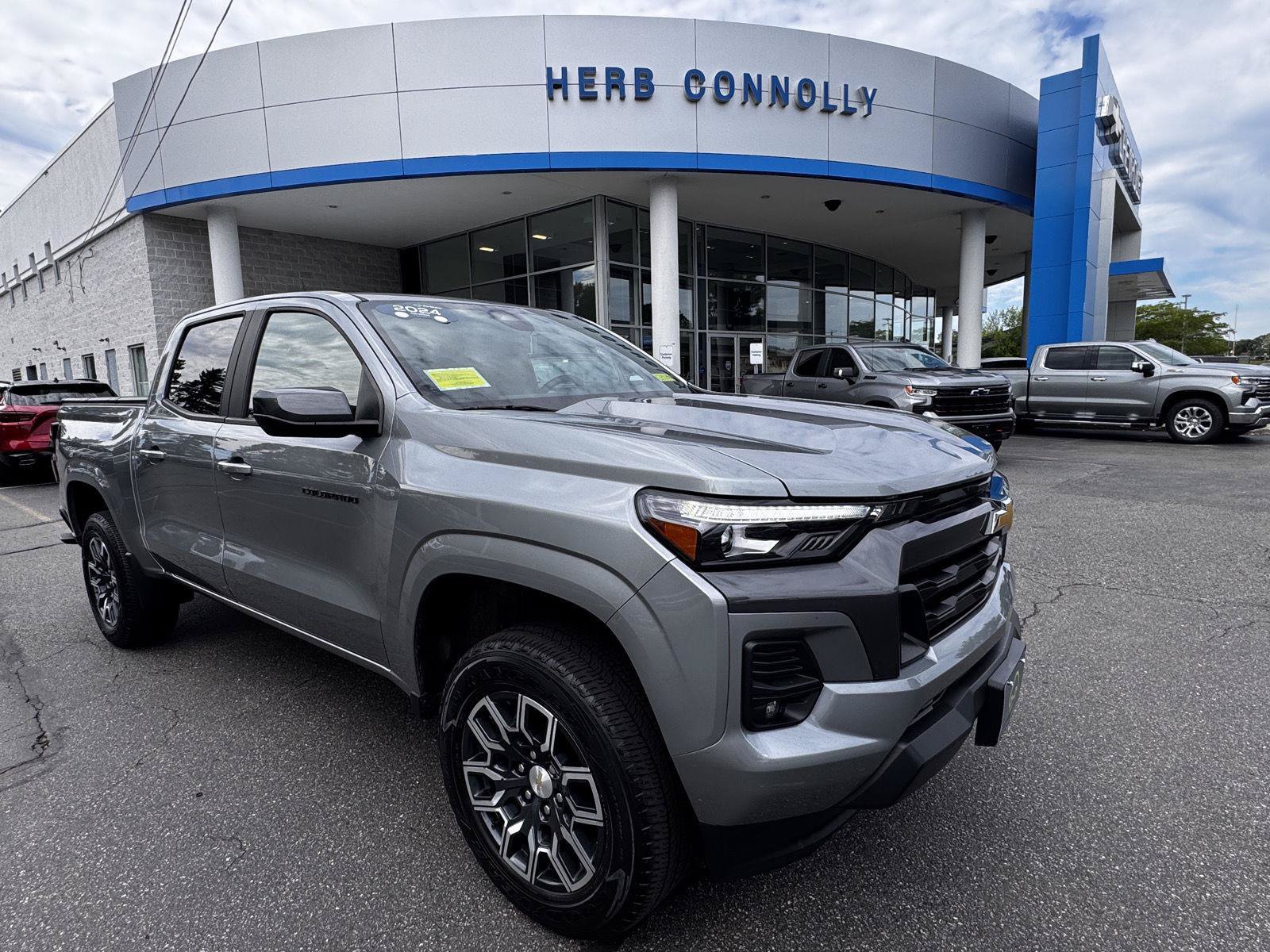 Certified 2024 Chevrolet Colorado LT w/ LT Convenience Package III AWD/4WD image 1