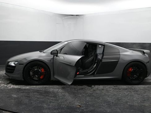 Used 2010 Audi R8 V10 image 16