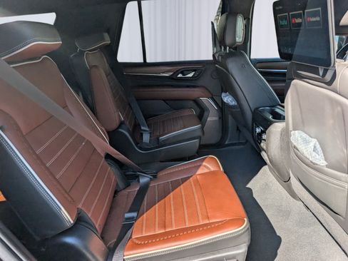 Certified 2023 GMC Yukon Denali Ultimate AWD/4WD image 12