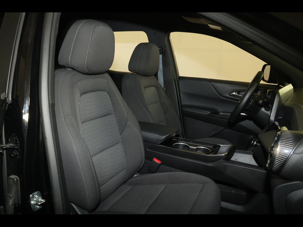 Used 2025 Chevrolet Equinox LT FWD image 27