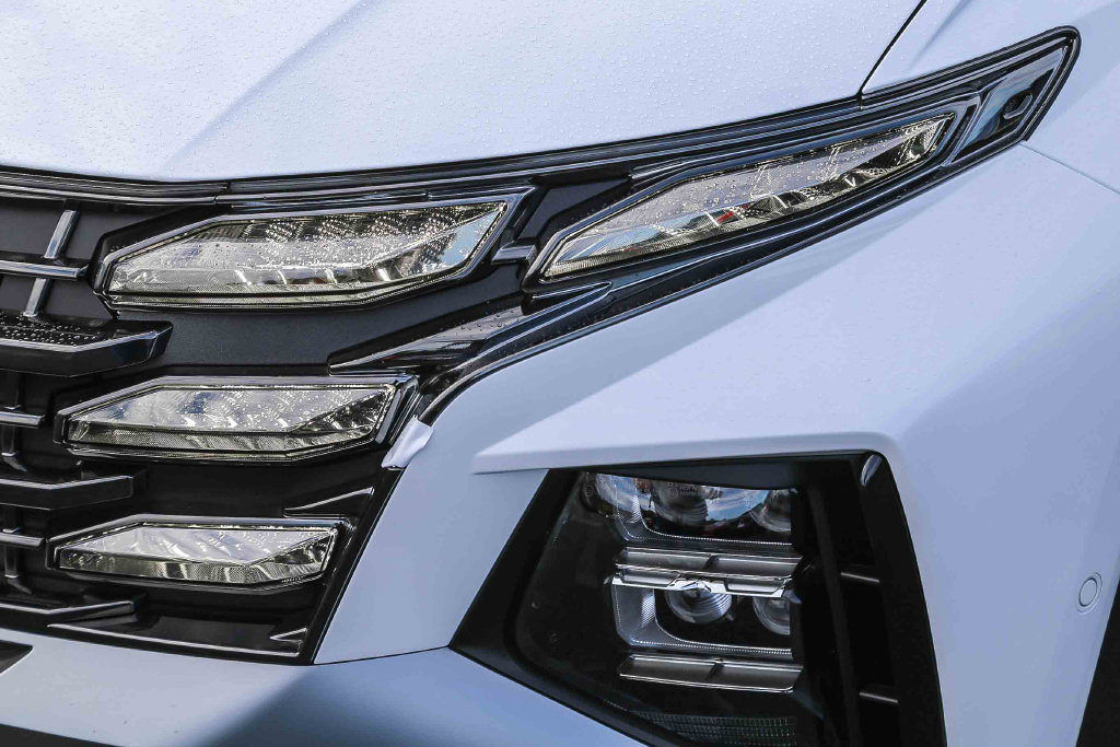 Certified 2026 Hyundai Santa Fe SEL AWD/4WD image 5