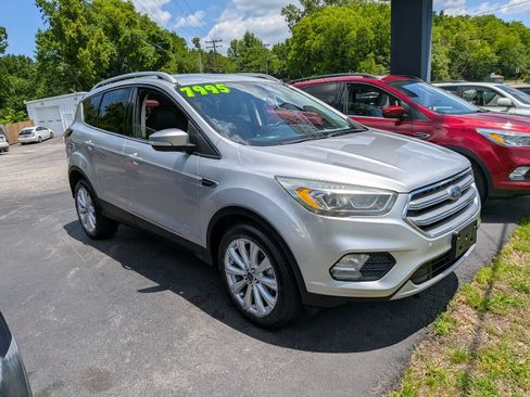 Used 2017 Ford Escape Titanium FWD image 6