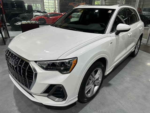 Used 2022 Audi Q3 2.0T Premium AWD/4WD image 1