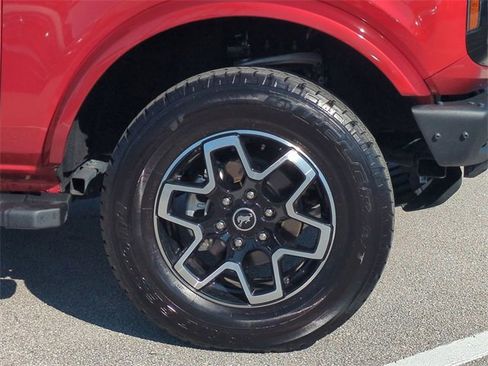 Certified 2024 Ford Bronco Outer Banks image 11