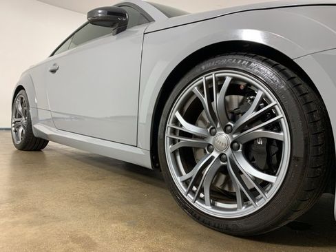 Used 2018 Audi TT RS w/ Technology Package image 33