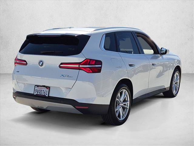 Certified 2025 BMW X3 xDrive30i w/ Premium Package AWD/4WD image 4