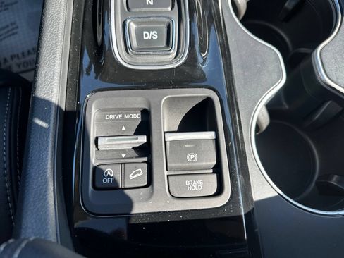 Used 2023 Honda Pilot Touring image 65