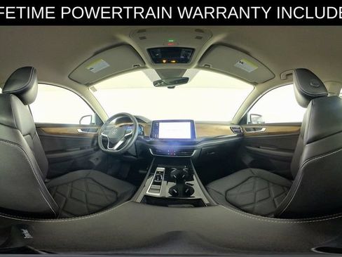 Used 2025 Volkswagen Atlas SE AWD/4WD image 44