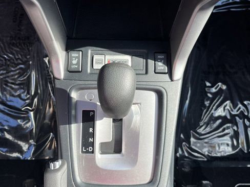 Used 2017 Subaru Forester 2.5i Premium image 18