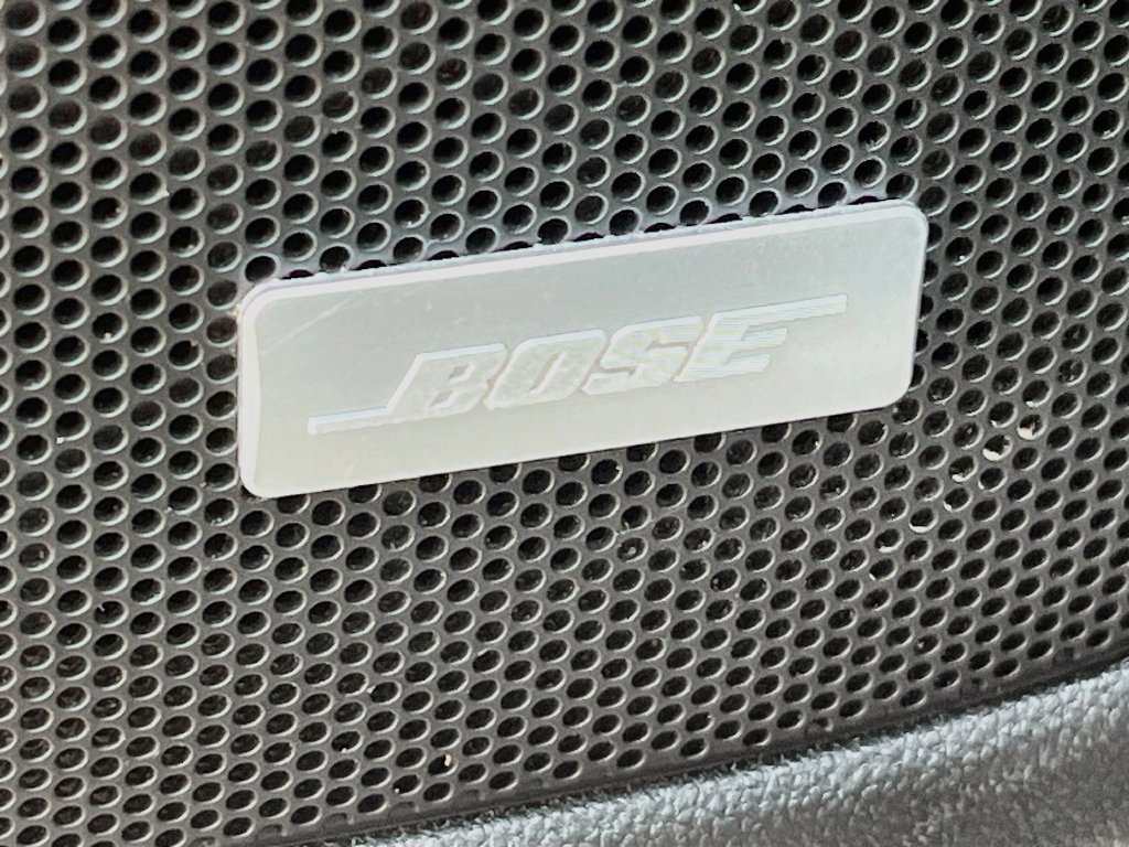Used 2023 GMC Acadia SLT w/ Technology Package AWD/4WD image 19