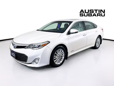 Used 2013 Toyota Avalon Limited image 3