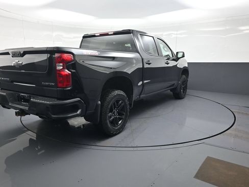 Used 2025 Chevrolet Silverado 1500 Custom Trail Boss AWD/4WD image 3