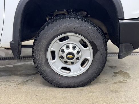 Used 2020 Chevrolet Silverado 2500 W/T w/ WT Convenience Package image 4