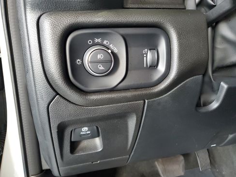 Used 2022 RAM 1500 Big Horn RWD image 20
