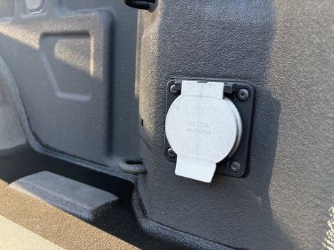 Used 2024 GMC Sierra 1500 Denali image 8