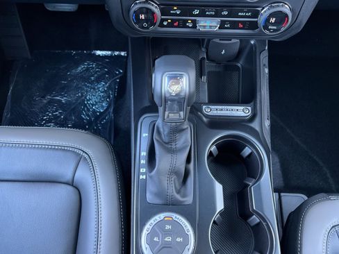 New 2025 Ford Bronco Outer Banks image 22