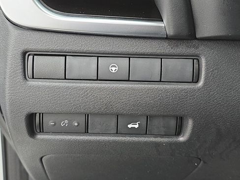 Certified 2023 Nissan Rogue SL w/ SL Premium Package image 26