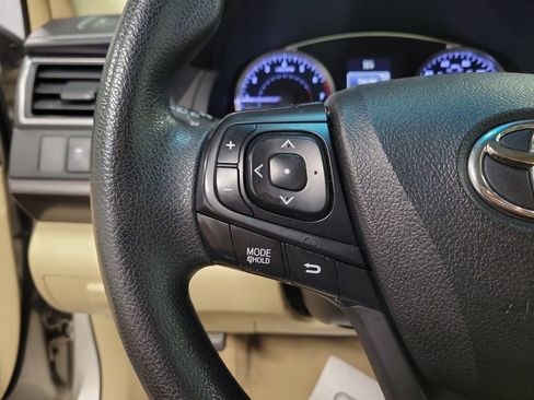 Used 2017 Toyota Camry LE FWD image 22