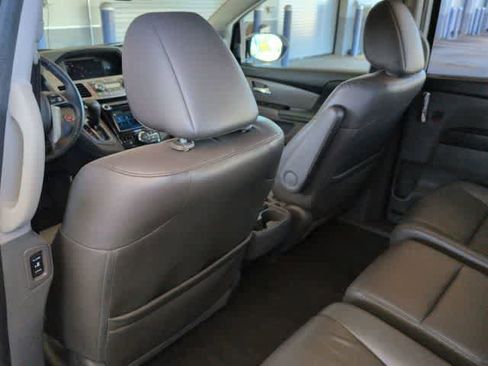 Used 2016 Honda Odyssey Touring Elite image 19
