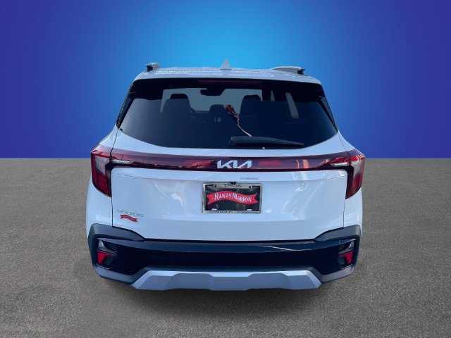 Used 2024 Kia Seltos EX FWD image 4
