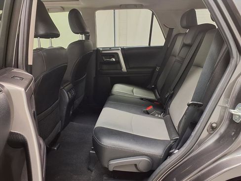 Used 2020 Toyota 4Runner SR5 Premium image 26