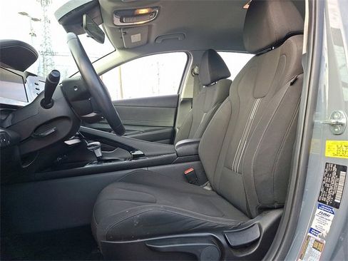Used 2021 Hyundai Elantra SEL w/ Convenience Package image 13