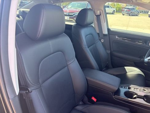Used 2024 Honda Civic Touring image 29