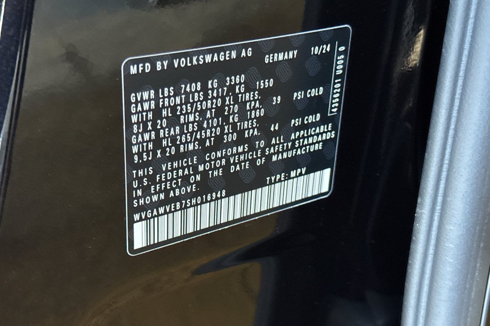 New 2025 Volkswagen ID. Buzz Pro S RWD image 30