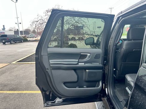 New 2025 Ford Expedition Max Platinum w/ Stealth Performance Package image 31