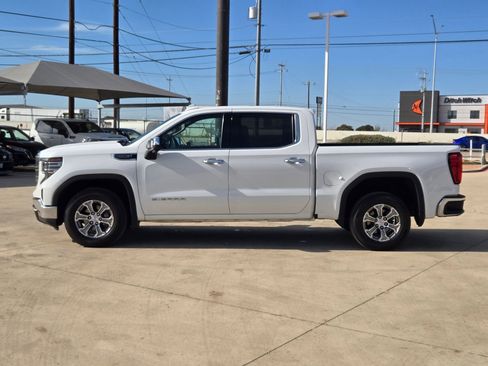 Certified 2024 GMC Sierra 1500 SLT image 6