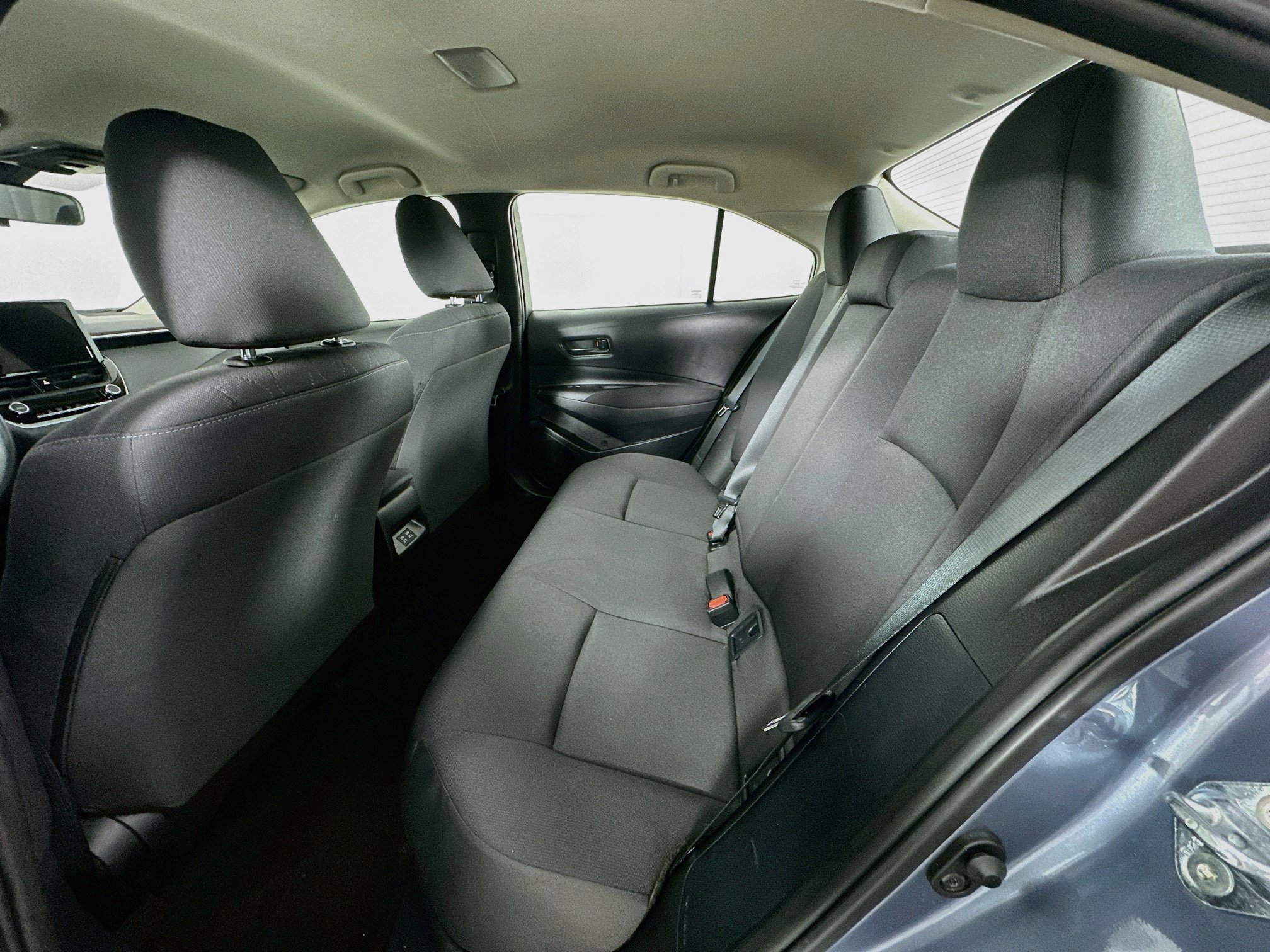 Used 2026 Toyota Corolla LE FWD image 27