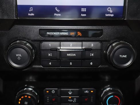 Used 2020 Ford F150 XLT w/ Equipment Group 302A Luxury AWD/4WD image 31