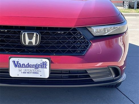 Certified 2025 Honda Accord LX image 7