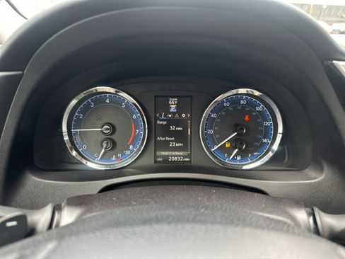 Used 2017 Toyota Corolla SE FWD image 17